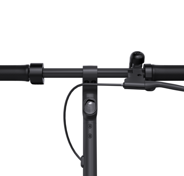 Segway Ninebot F2 trottinette électrique vue du guidon avec sonnette et frein