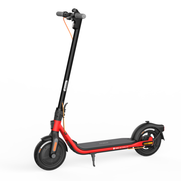 Segway Ninebot D28 trottinette électrique vue de 3/4
