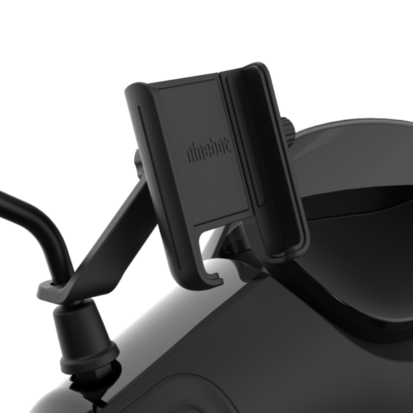 Le support de téléphone mobile sur un scooter électrique Segway
